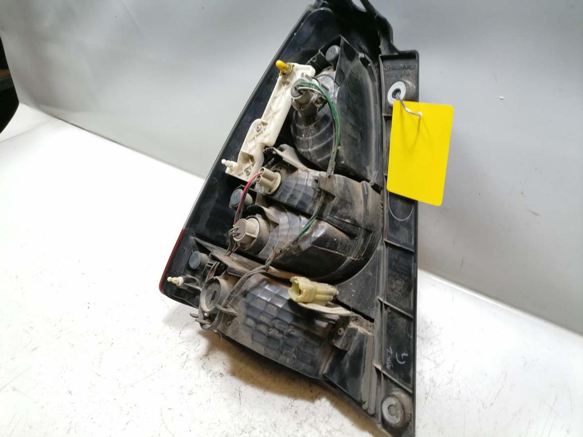 Subaru Forester SG original Rücklicht Rückleuchte Schlussleuchte rechts Facelift Bj.2007